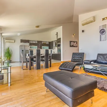 Apartment Luxury Penthouse Kate Split