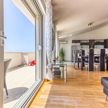 Apartment Luxury Penthouse Kate
