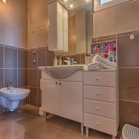 Luxury Penthouse Kate Split